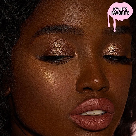 ‼️LAST ONE‼️ 🎉HP🎉🆕🩷KYLIE COSMETICS: “SALTED CARAMEL” KYLIGHTER - Picture 5 of 7